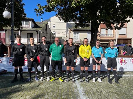 Un centenar de niños en la primera jornada de la Liga Debutantes Bierzo en Cacabelos 11 Un centenar de niños en la primera jornada de la Liga Debutantes Bierzo en Cacabelos 11