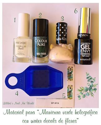 Manicura holográfica verde con water decals florales