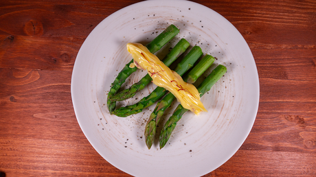 CENANDO CON JULIO CÉSAR CENANDO CON JULIO CÉSAR