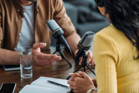 Aprender los primeros pasos para crear un podcast exitoso