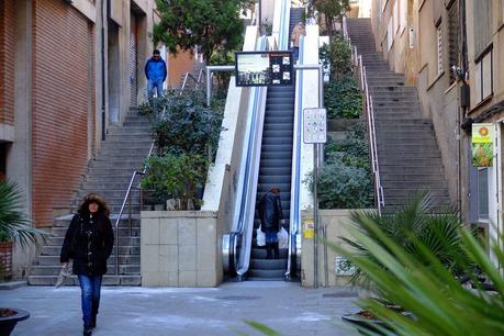 Escaleras mecánicas y un ascensor inclinado para Barcelona