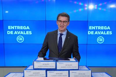 Feijóo e caer da burra.