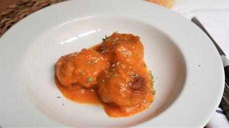 Como hacer con Thermomix albóndigas de pescado en salsa a la Vizcaína