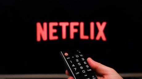 Netflix cobrará a quienes compartan su contraseña con invitados