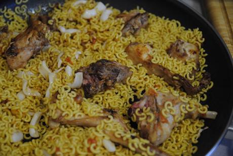 Receta de fideuá con conejo y marisco paso a paso Receta de fideuá con conejo y marisco paso a paso