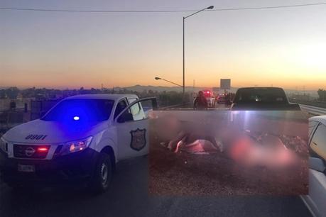 Abandona tres cuerpos ejecutados en Anillo Periférico