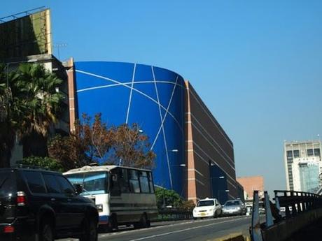 Constructora Sambil recuperó su centro comercial en La Candelaria en Caracas