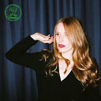 Anna Prior estrena Easier Alone