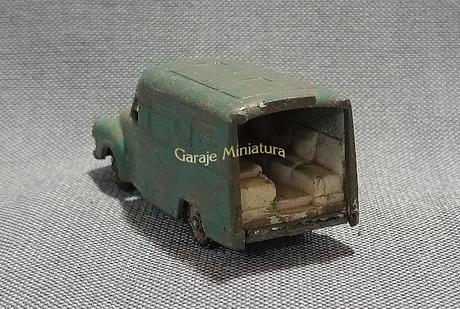 Ambulancia Bedford Lomas de Matchbox de principios de los años sesenta