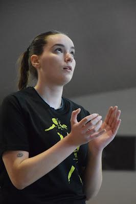 Galería de clics del Bàsquet Femení Sant Adrià-Basket Almeda (Liga Femenina 2)