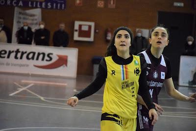 Galería de clics del Bàsquet Femení Sant Adrià-Basket Almeda (Liga Femenina 2)