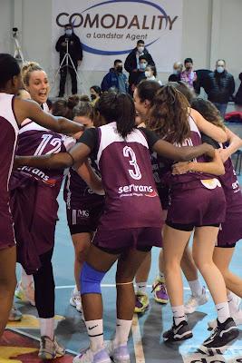 Galería de clics del Bàsquet Femení Sant Adrià-Basket Almeda (Liga Femenina 2)