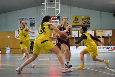 Galería de clics del Bàsquet Femení Sant Adrià-Basket Almeda (Liga Femenina 2)