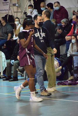 Galería de clics del Bàsquet Femení Sant Adrià-Basket Almeda (Liga Femenina 2)