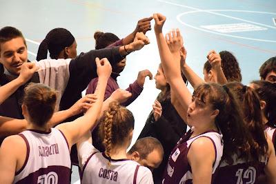 Galería de clics del Bàsquet Femení Sant Adrià-Basket Almeda (Liga Femenina 2)