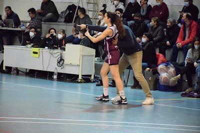 Galería de clics del Bàsquet Femení Sant Adrià-Basket Almeda (Liga Femenina 2)