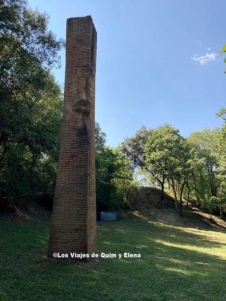 Els llavis, Bosc de Can Ginebreda