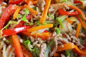 ROLLITOS DE PRIMAVERA relleno de los rollitos de primavera