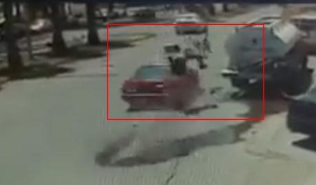 (Video) Buscan a conductor que atropelló a ciclista en Acceso Norte