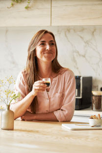 ¿Cómo funciona la cafetera de café en grano o superautomática?