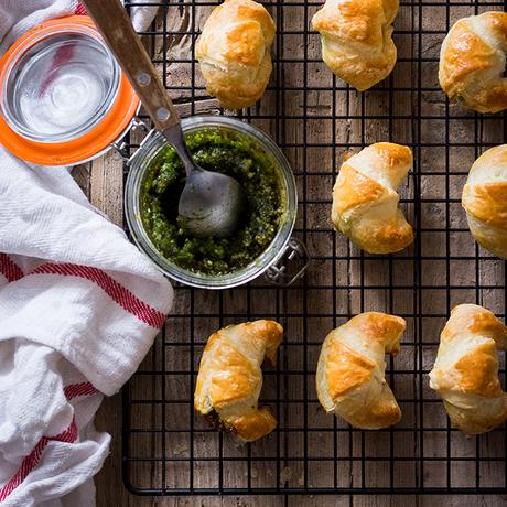 MINI CRUASANES DE PESTO