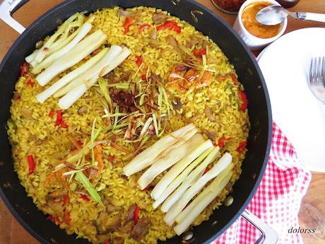 Arroz vegetal con calçots y salsa romesco Arroz vegetal con calçots y salsa romesco