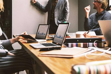 CustomerTop explica cómo mejorar la productividad del equipo comercial CustomerTop explica cómo mejorar la productividad del equipo comercial