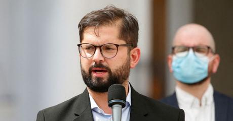 Chile: Gabriel Boric otorga su primer indulto presidencial a joven con cáncer terminal