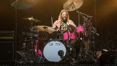 Muere Taylor Hawkins, batería de Foo Fighters. Muere Taylor Hawkins, batería de Foo Fighters.