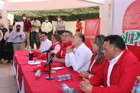 “Alito” Moreno reconoce los avances en materia de seguridad de Enrique Galindo en la capital de SLP
