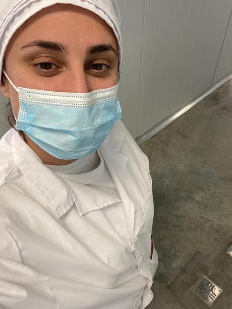 La ingeniera que volvió a su Piedra del Águila natal para trabajar en la nueva planta de procesamiento de truchas