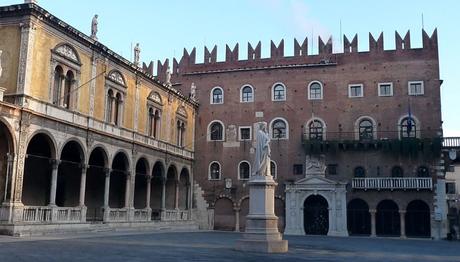 Piazza dei Signori y Loggia del Consiglio