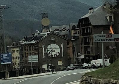 Viaje de Fin de Curso: Sort- Lleida - Andorra Viaje de Fin de Curso: Sort- Lleida - Andorra