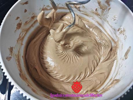 Árbol de Navidad de Bizcocho con Chocolate