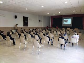 Una charla para alumn@s del Colegio Cristo Rey (Villanueva del Arzobispo)