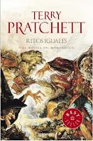 Saga Mundodisco, Libro III: Ritos iguales, de Terry Pratchett