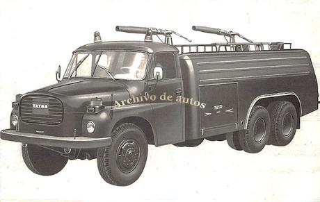 Tatra CAS 32 T 148, una autobomba todo terreno de los años setenta Tatra CAS 32 T 148, una autobomba todo terreno de los años setenta