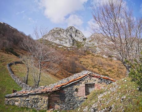 Peña Melera y Los Pandos desde Felechosa.