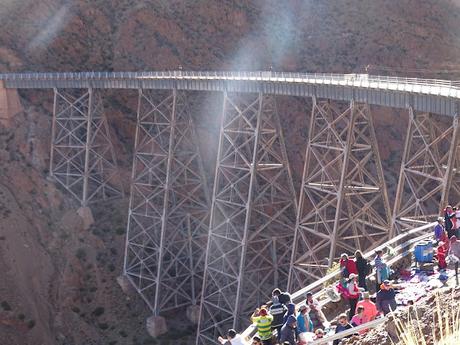 ARGENTINA: EL TREN A LAS NUBES EN SAN ANTONIO DE LOS COBRES ARGENTINA: EL TREN A LAS NUBES EN SAN ANTONIO DE LOS COBRES