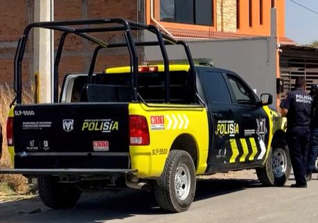 Accidente vehicular entre patrulla de la PoliSía y una motocicleta