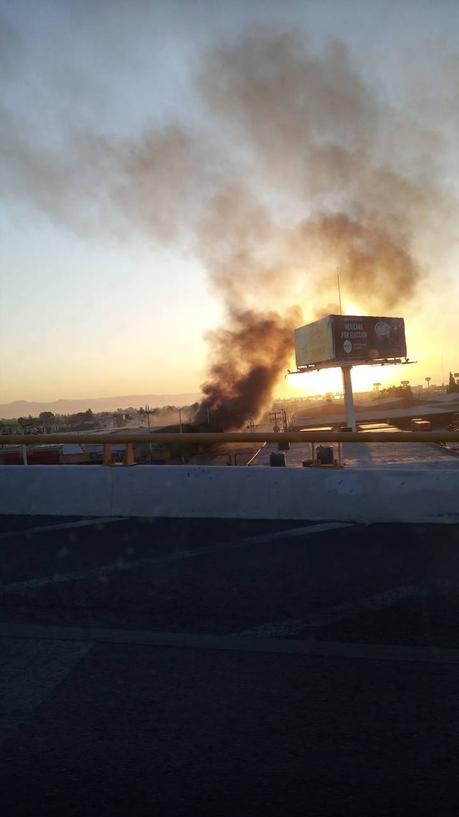 Se registra incendio en bodega de Plaza Las Huastecas