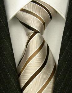 1267841820_78592240_1-excelente-y-bellas-corbatas-importadas-100-seda-san-bernardino Como llevar bien la corbata