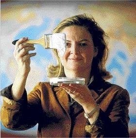 “A MÍ EL MIEDO SE ME CONVIERTE EN RABIA , Y LA RABIA, EN ACCIÓN”. Pilar Mateo, doctora en Químicas. La Contra de la Vanguardia. 28/06/10