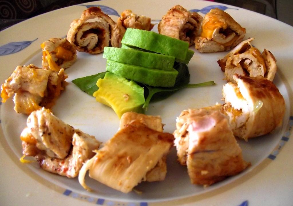 Rollitos de pechuga y cheddar
