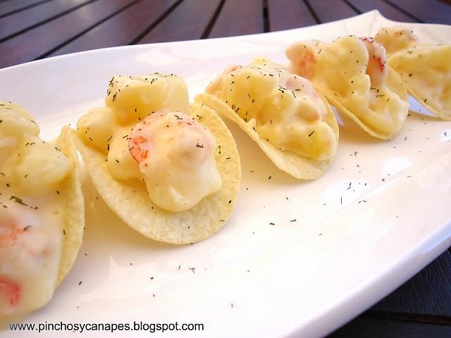 ENSALADILLA DE GAMBAS CON PRINGLES