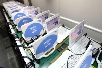 Venezuela ensamblará 500 mil computadoras para proyecto educativo
