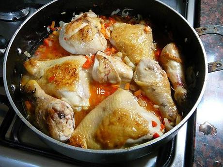 Pollo con arroz y papines andinos Pollo con arroz y papines andinos