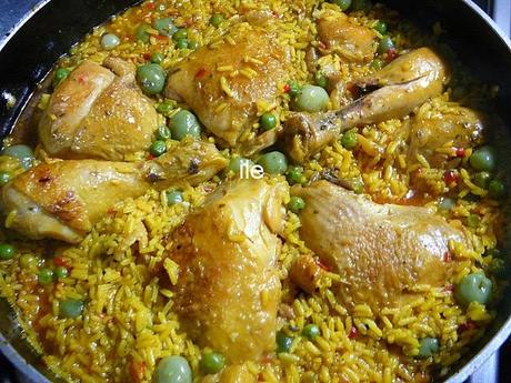 Pollo con arroz y papines andinos Pollo con arroz y papines andinos