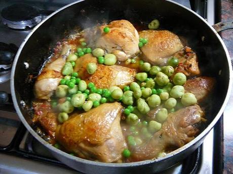 Pollo con arroz y papines andinos Pollo con arroz y papines andinos