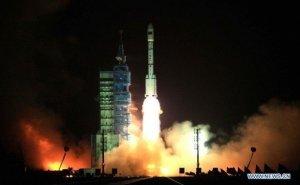 China lanza con éxito el primer módulo de su futura estación espacial